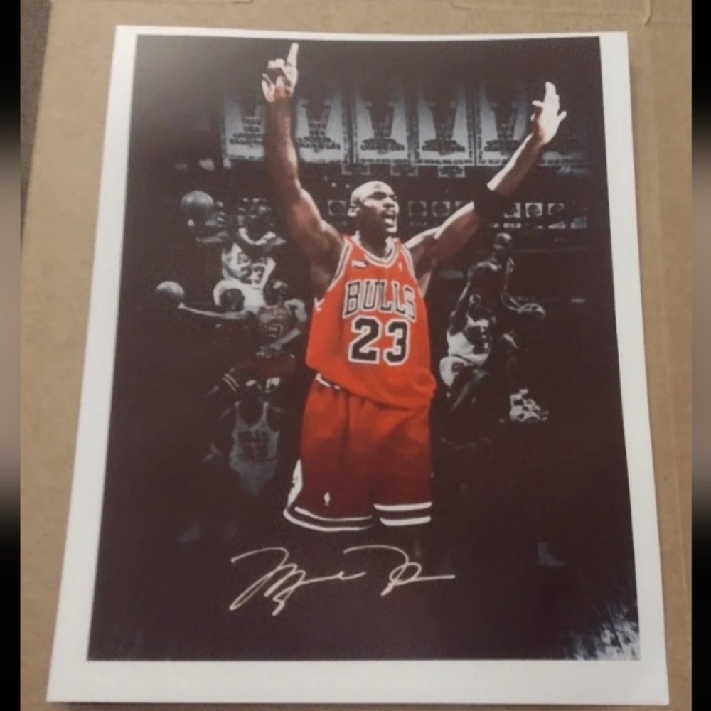 NEW! MICHAEL JORDAN CHICAGO BULLS ULTRA PREMIUM GLOSSY 8.5x11 BASKETBALL POSTER!